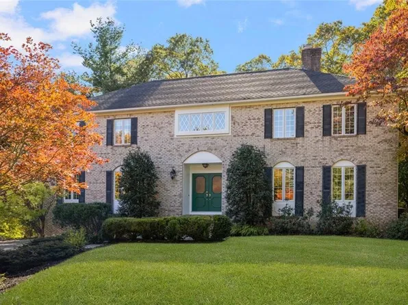 5 Cartier Ct, East Greenwich, RI 02818