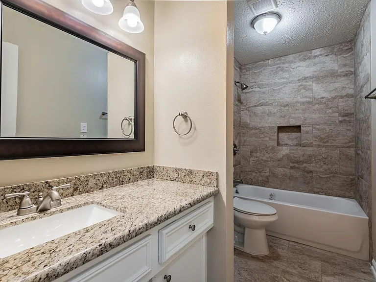 1007 Cascade Creek Dr — Photo 7
