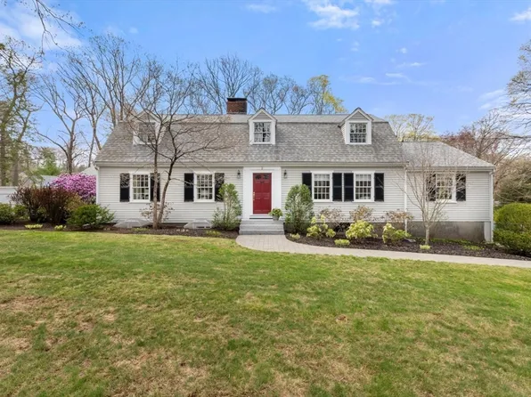 2 Yorkshire Rd, Dover, MA 02030