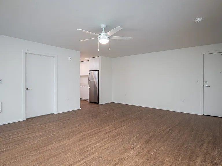 Rockwood Village Apartments — Photo 46