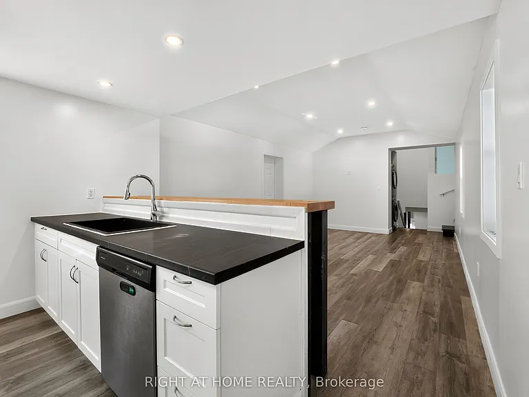 279 Darling St #2 — Photo 13
