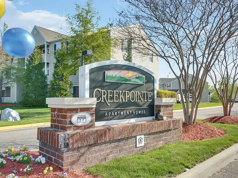 Creekpointe Apartments — Photo 21