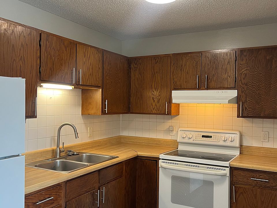 1st image of 3445 11th Ave #3