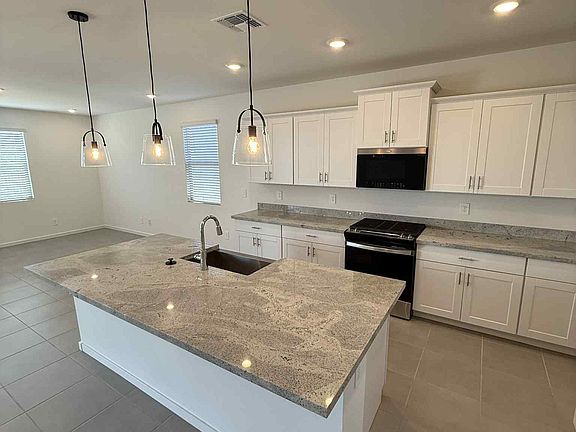 3rd image of 15995 W Honeysuckle Dr