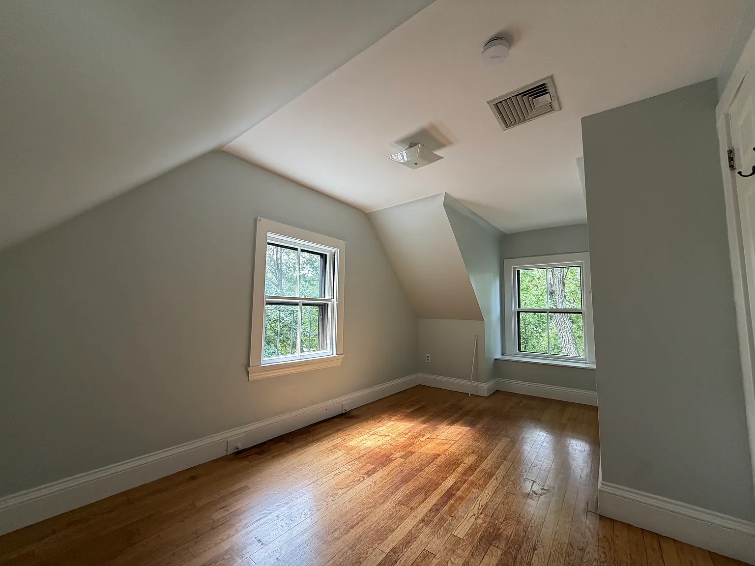 49 Garfield St — Photo 4