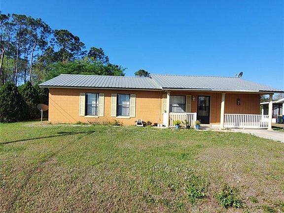 5th image of 749 Memorial Dr