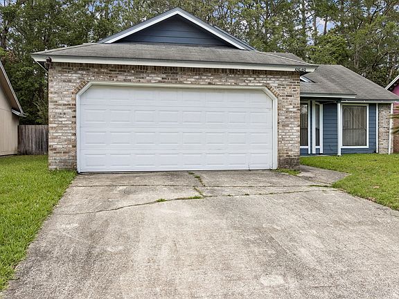 4th image of 8848 Victoria Landing Dr W