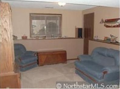 3rd image of 414 Arrowhead Dr