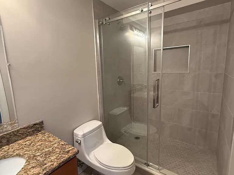 1916 W Girard Ave #1A — Photo 8