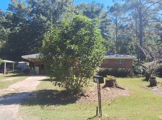 105 Dogwood Ln, Byron, GA 31008