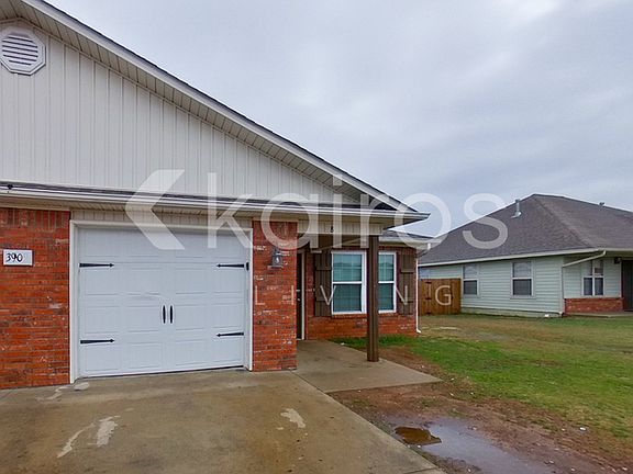 2nd image of 3909 Thomas St #B