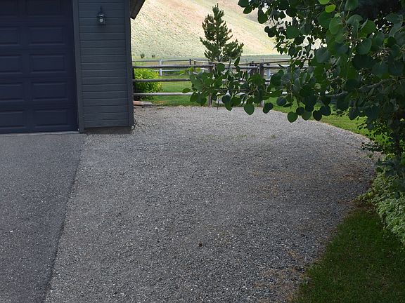 RV / Trailer Parking