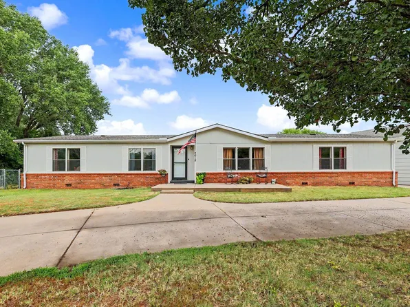 2618 W Angel St, Wichita, KS 67217