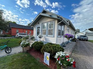 143 E Snelling Ave, Appleton, MN 56208