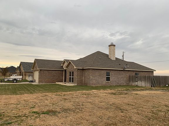 2nd image of 817 Wilbanks Dr