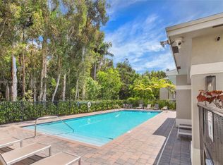 1363 NW 208th Ter, Miami Gardens, FL 33169