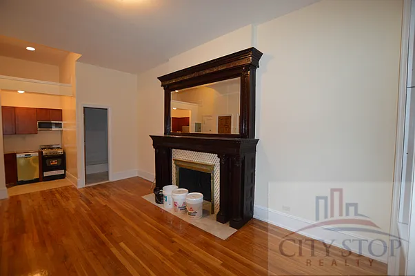 Rented by City Stop Realty | media 22