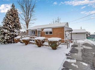 83 2nd Ave, Lancaster, NY 14086