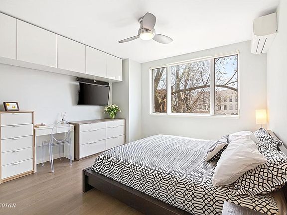 5th image of 1638 8th Ave APT 2E