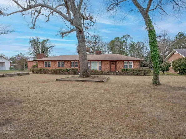 215 Castle Dr, West Columbia, SC 29169