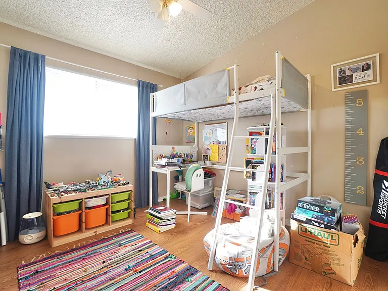 618 W 51st St #103 — Photo 15