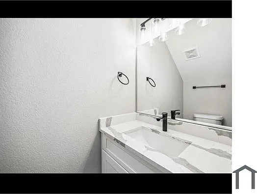 3126 Erica Ln #B — Photo 16