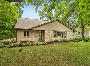 1210 E Broadway, Waukesha, WI 53186