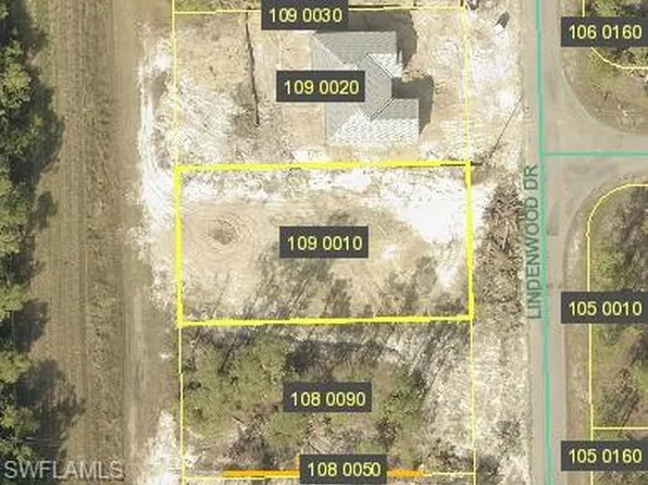 1823 Lindenwood DR, LEHIGH ACRES, FL 33972