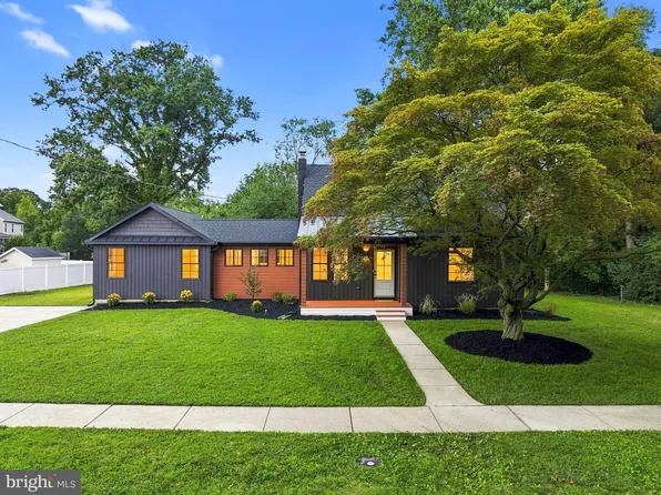 205 E Merchant St, Audubon, NJ 08106