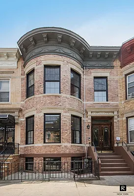 Rented by R New York | media 1