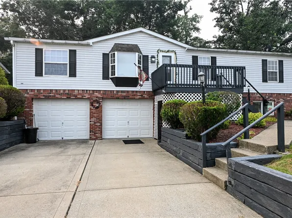 32 Mulberry St, Belle Vernon, PA 15012