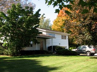 7689 Hudson Rd, Kent, OH 44240