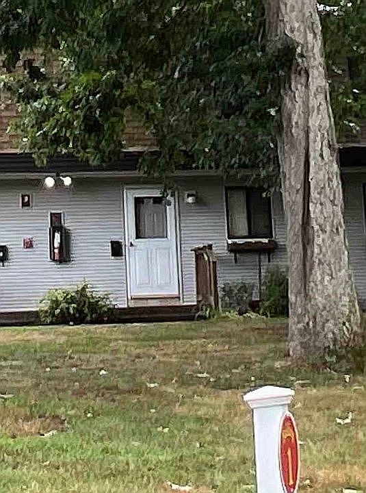 1st image of 11 King Arthur Dr #1G