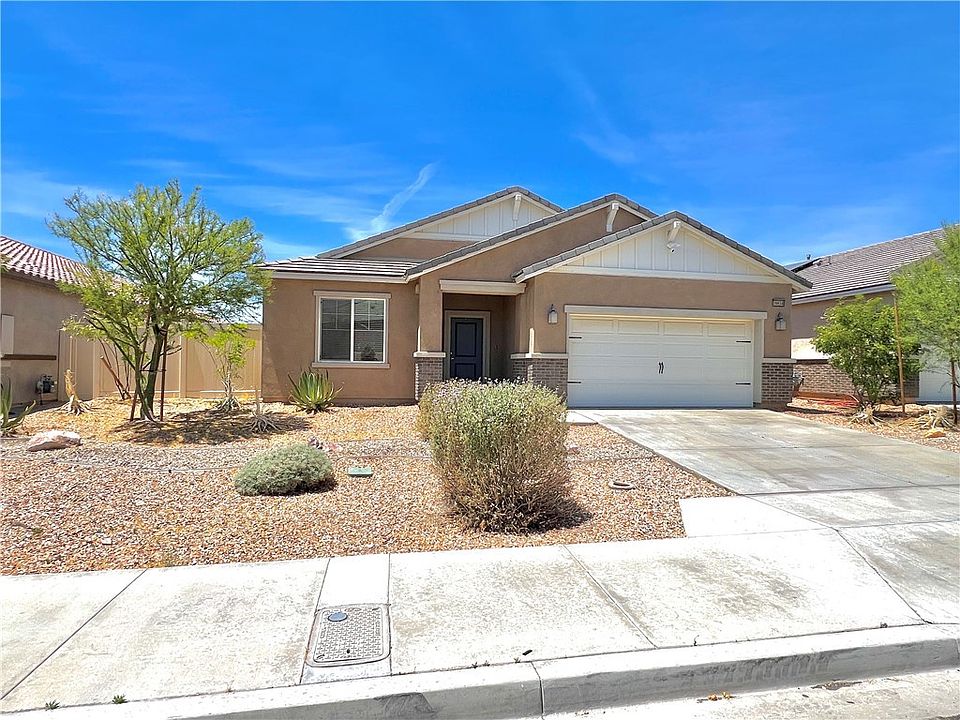 1st image of 16834 Desert Willow St