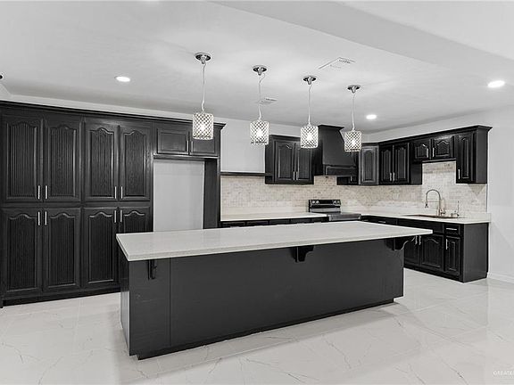 5th image of 2617 Encke Rd