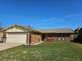 7517 NW Rolando Rd, Lawton, OK 73505