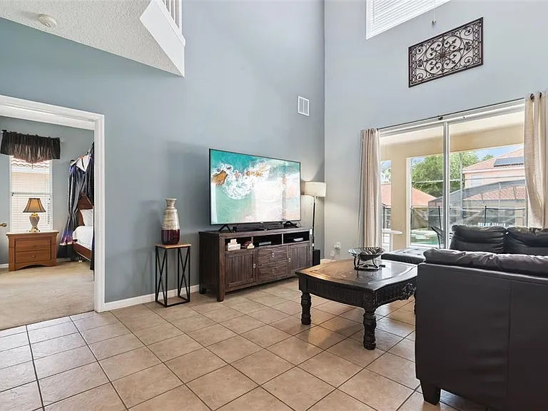 143 Cordova Ave — Photo 16