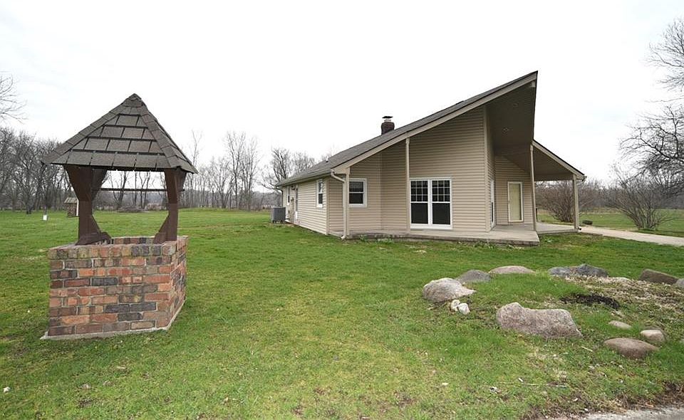 1st image of 2688 E County Road 400 S