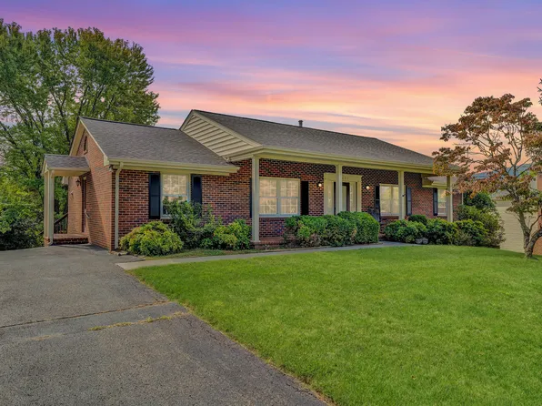 3632 Kenwick Trl SW, Roanoke, VA 24018