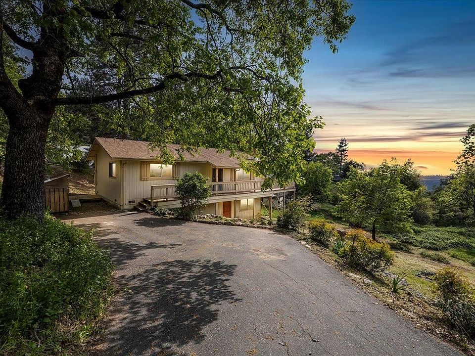 1st image of 20170 Canyonview Dr