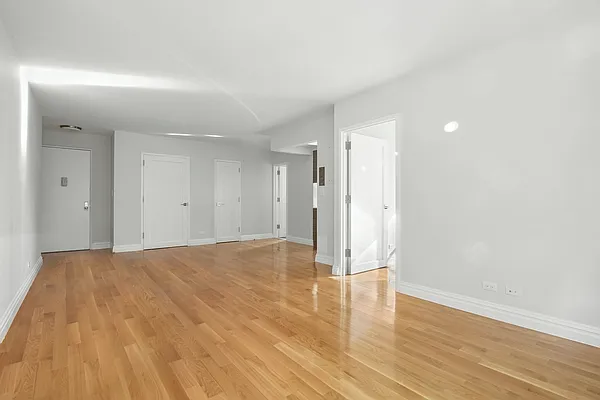 Rented by Stonehenge NYC LLC | media 2