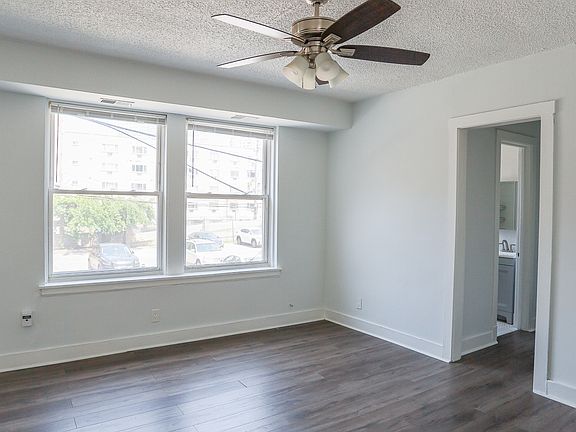 5th image of 3727 N Pine Grove Ave APT 210