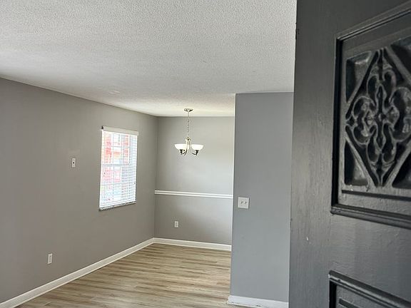 3rd image of 8481 Beech Ave #84823
