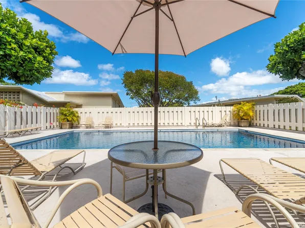 3721 Kanaina Ave APT 205, Honolulu, HI 96815