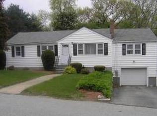 28 Day Cir, Woburn, MA 01801