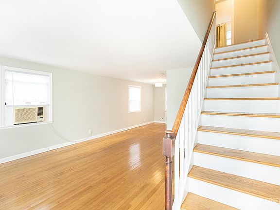 5th image of 11 Mayfield Pl