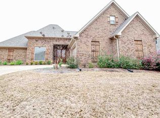 328 Gladeview Pl, Brandon, MS 39047