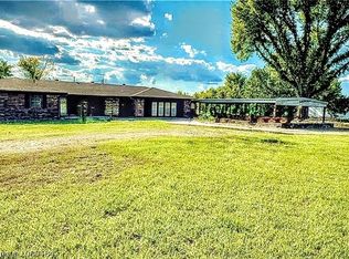 112416 S 4730th Rd, Muldrow, OK 74948