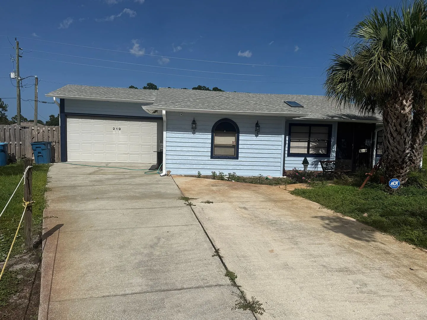 For Rent: Spacious 3BR/2BA Single-Family Home in SW Palm Bay on 0.67 Acre Lot — Photo 2