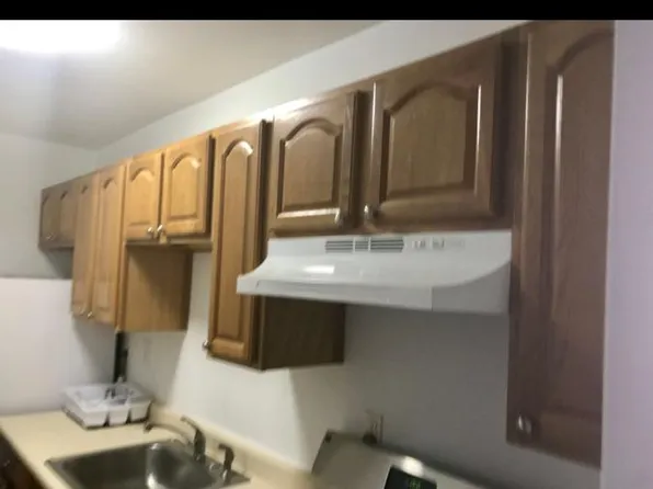 201 Saint Pauls Avenue image 5 of 15